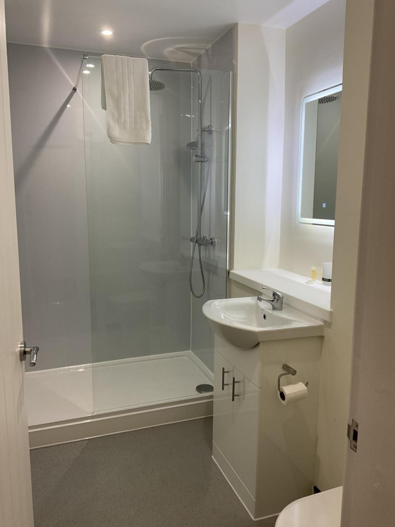 The Claremont Preston 3*